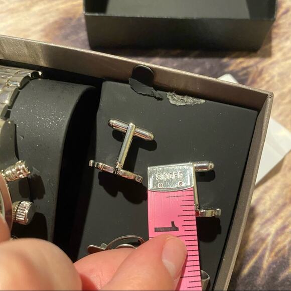 American Exchange Watch, Cuff Links & Tie Clip Set Metal Alloy Watch - Picture 11 of 15